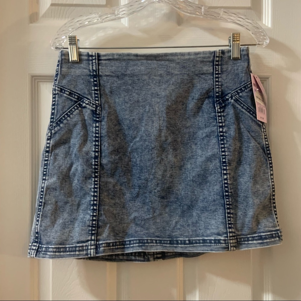 NWT Wild Fable Acid Wash Seamed Denim Mini Skirt 6